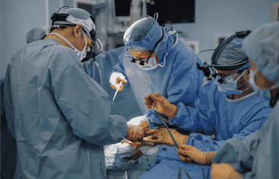 Stradiņa slimnīcā noritējušas sirds operāciju paraugstundas