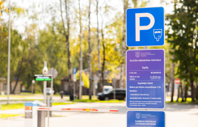 Stradiņa slimnīca atver jaunu autostāvvietu pacientu ērtībām