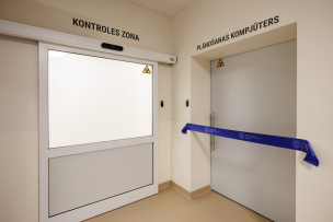 Stradiņa slimnīca atklāta jauna staru terapijas simulācijas sistēma 
